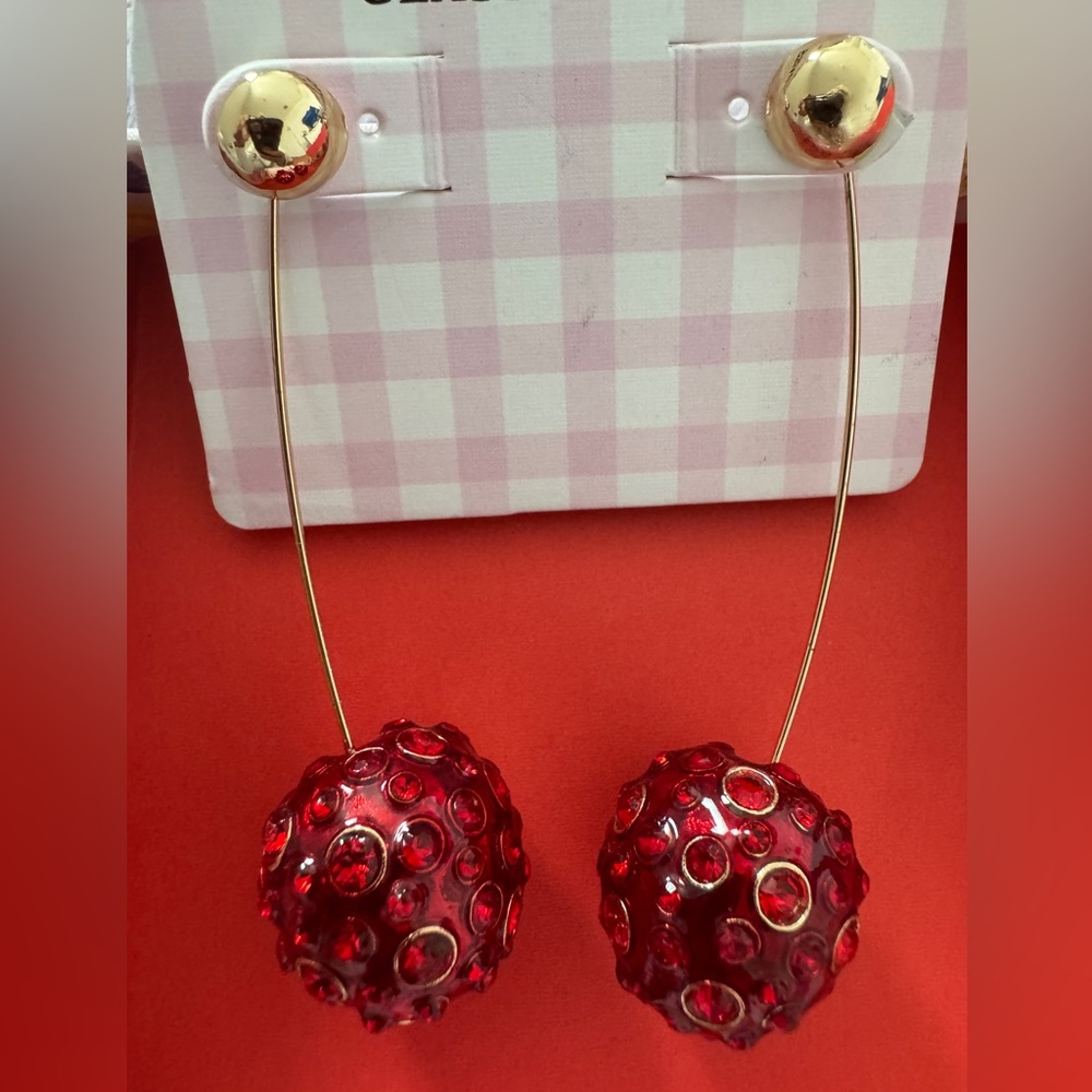 Gold and Red Glass Stone Earrings